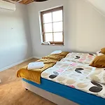 Hébergement de vacances Mazuria Dworek Z Brzegiem Jeziora Sniardwy *