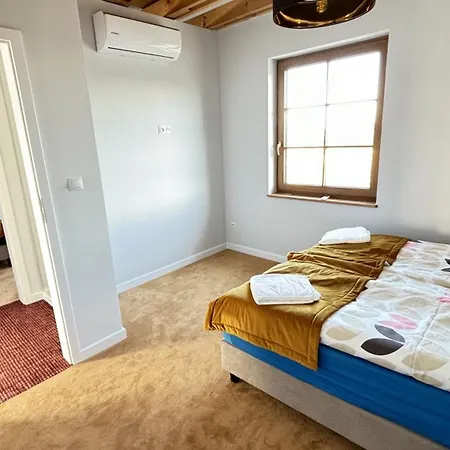 Mazuria Dworek Z Brzegiem Jeziora Sniardwy Holiday home *