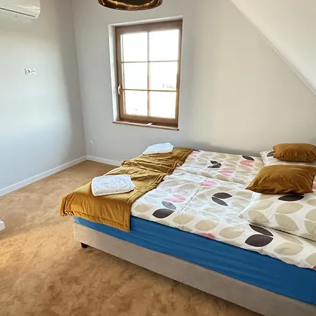Casa de Férias Mazuria Dworek Z Brzegiem Jeziora Sniardwy *