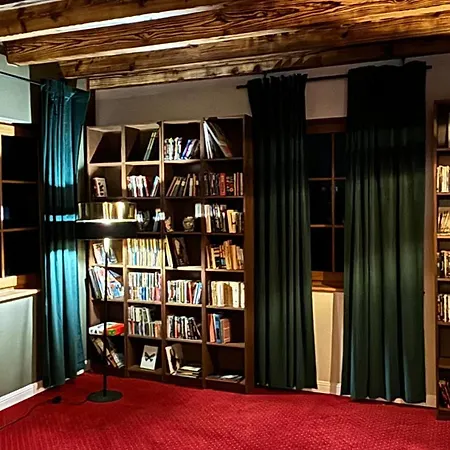 Mazuria Dworek Z Brzegiem Jeziora Sniardwy