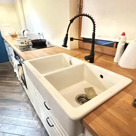 Mazuria Dworek Z Brzegiem Jeziora Sniardwy Vakantiehuis *